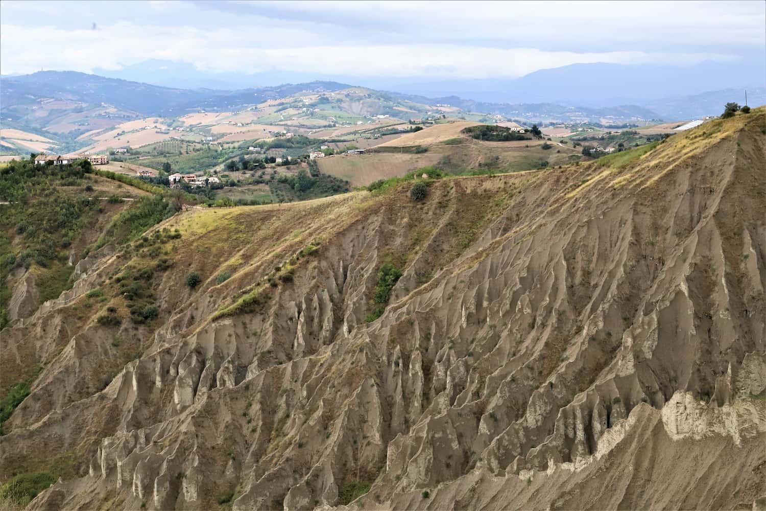 «dai Geositi al Geoparco del Matese, una Nuova Frontiera della Tutela Ambientale» 4 3 1 - CAI Tutela Ambiente Montano Campania