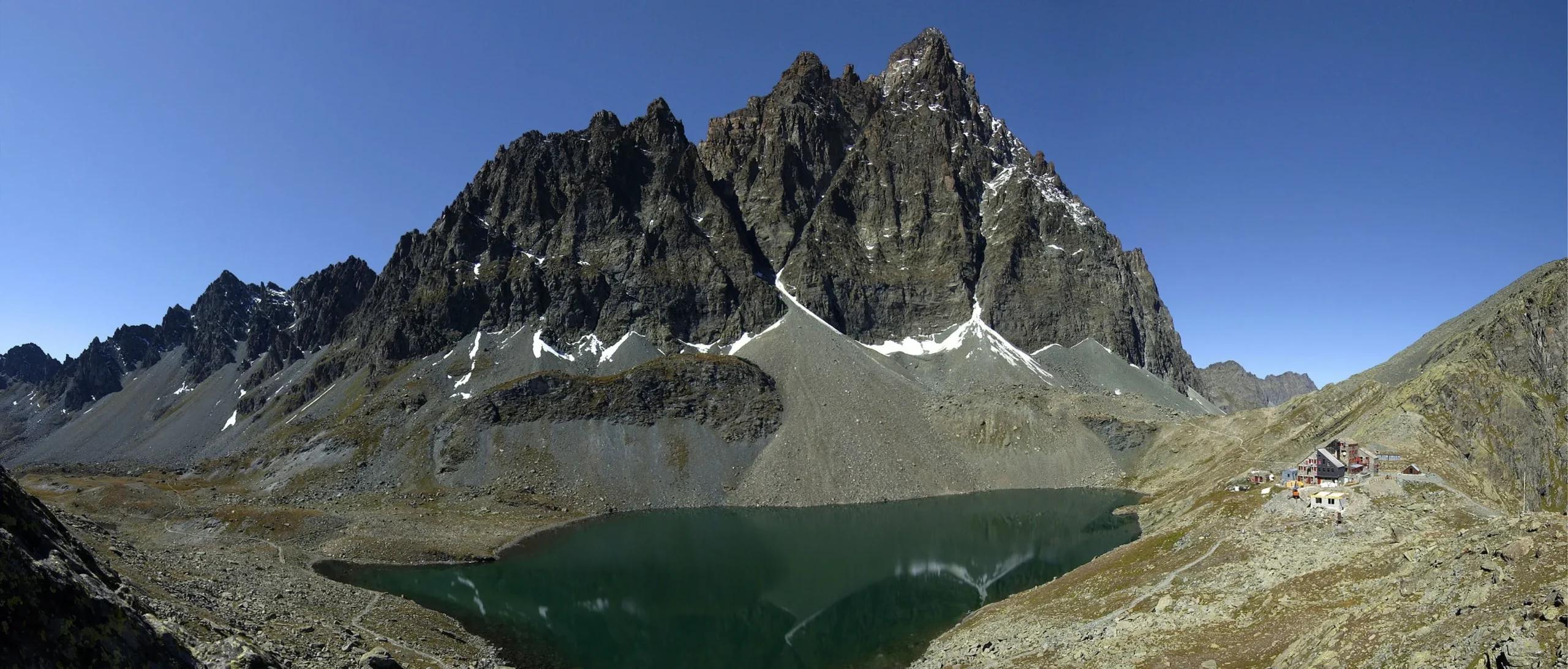 crissolo monviso parete est e lago grande foto dal comune 4 scaled - CAI Villaggi Montani